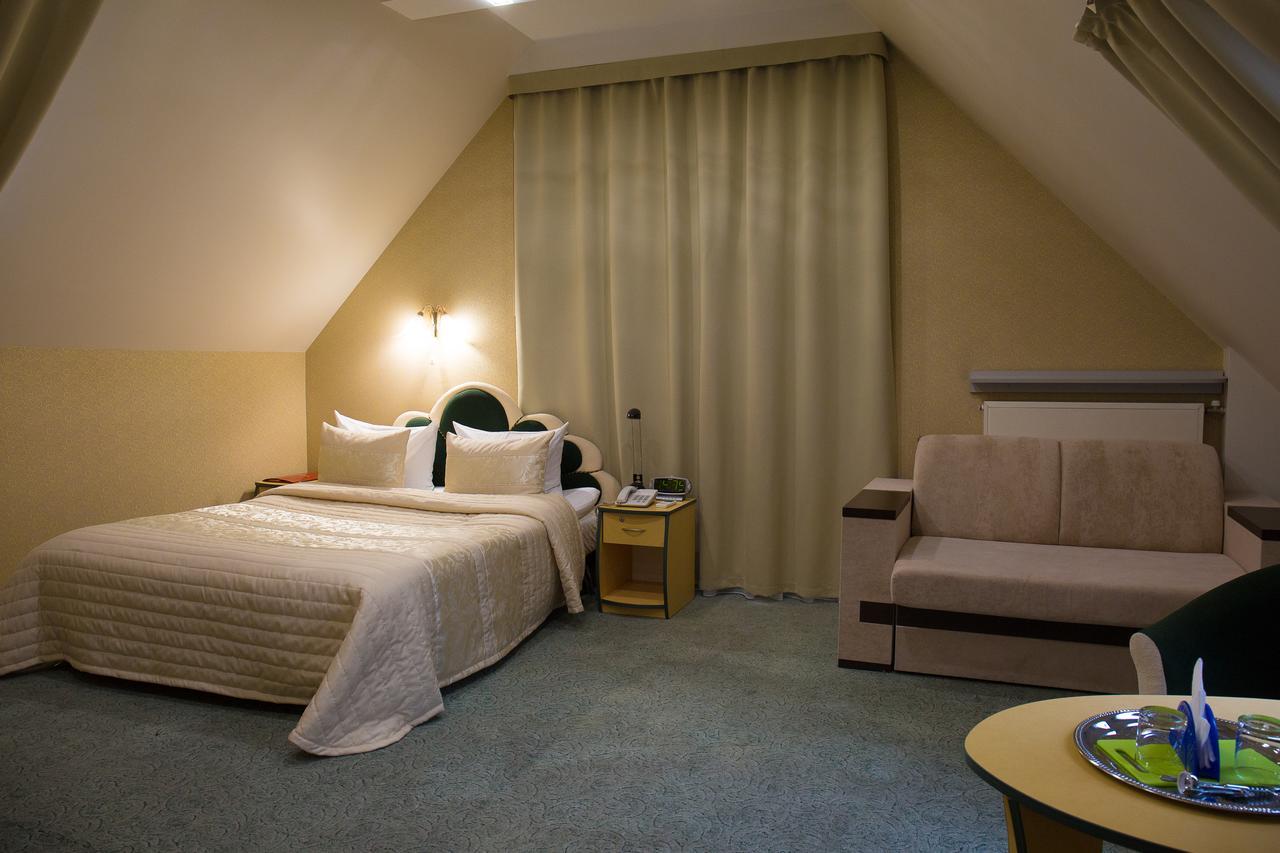 Semashko Hotel Hrodna Exterior foto